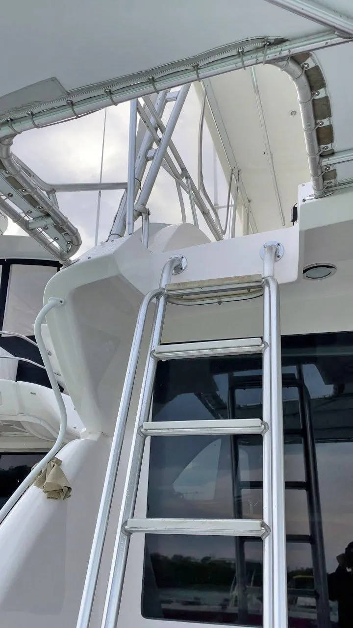 Slide: The Image of Bertram 510 Convertible 2004 - 35