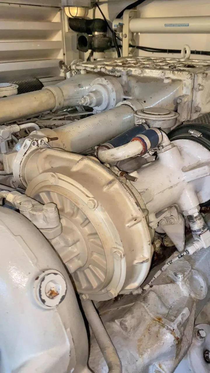Slide: The Image of Bertram 510 Convertible 2004 - 39