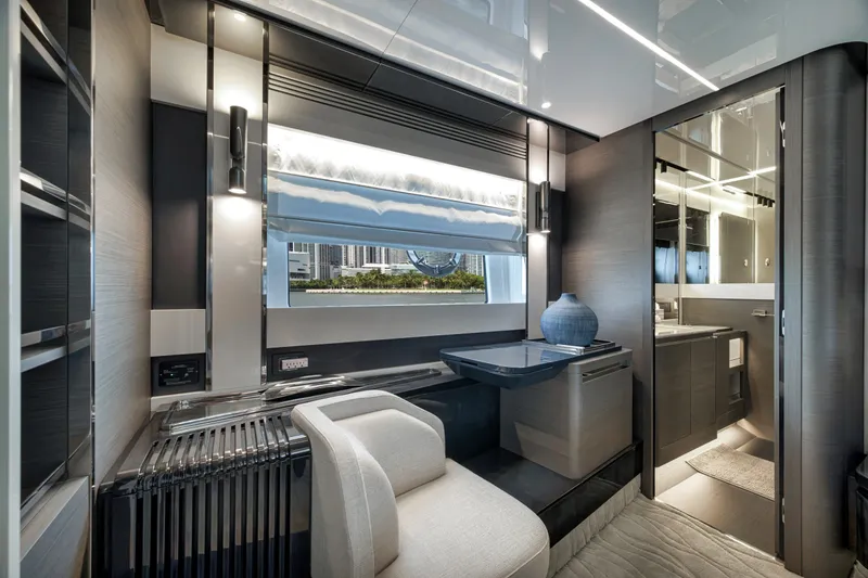 Slide: The Image of Azimut S8 2020 - 54