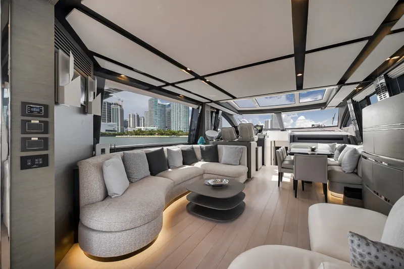 Slide: The Image of Azimut S8 2020 - 85