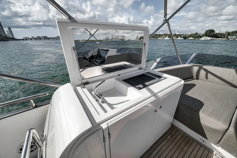 Slide: The Image of Azimut S8 2020 - 73