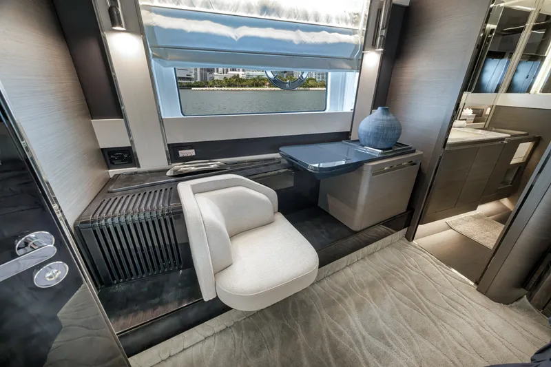 Slide: The Image of Azimut S8 2020 - 53