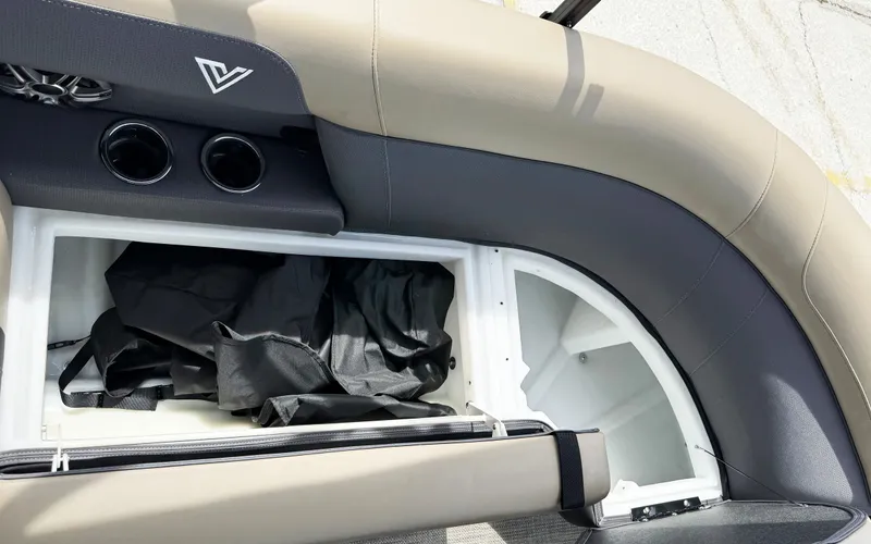 Slide: The Image of Viaggio Lago X22D 2025 - 10