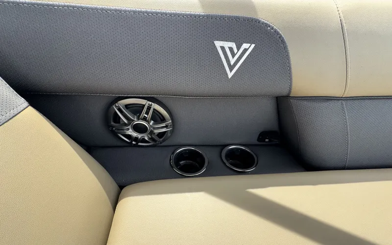 Slide: The Image of Viaggio Lago X22D 2025 - 9
