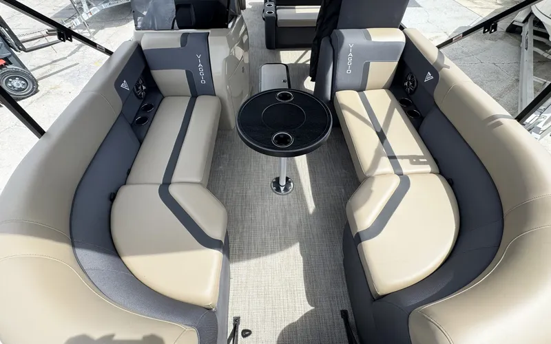 Slide: The Image of Viaggio Lago X22D 2025 - 5