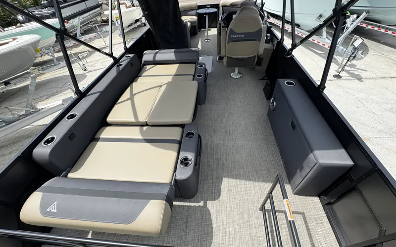 Slide: The Image of Viaggio Lago X22D 2025 - 22