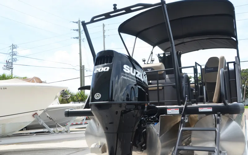 Slide: The Image of Viaggio Lago X22D 2025 - 1