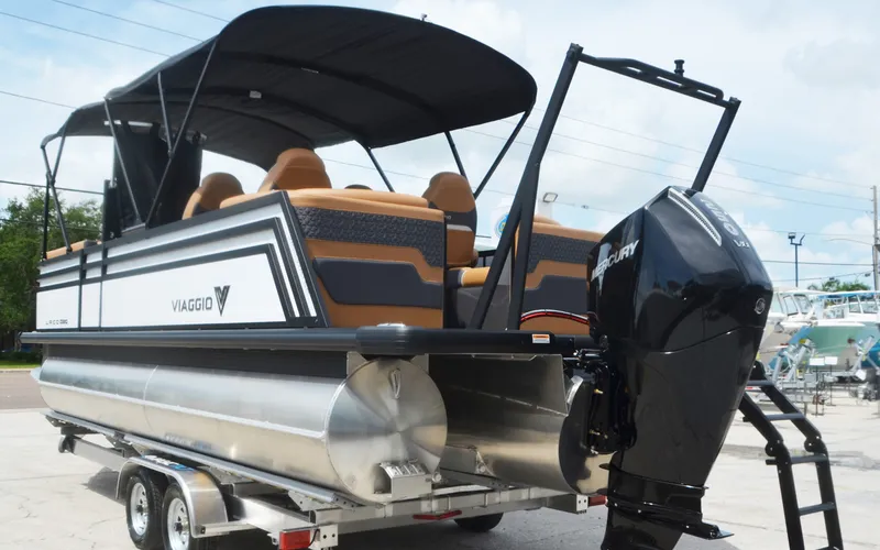 Slide: The Image of Viaggio Lago Z22Q 2025 - 28
