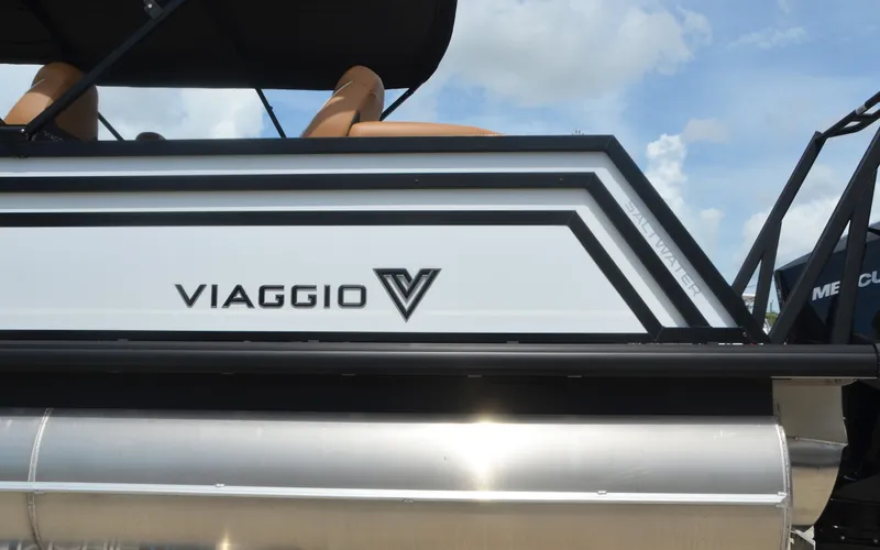 Slide: The Image of Viaggio Lago Z22Q 2025 - 26
