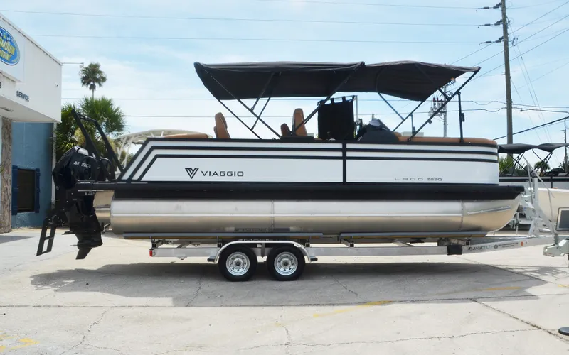 Slide: The Image of Viaggio Lago Z22Q 2025 - 4