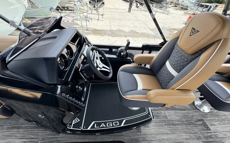 Slide: The Image of Viaggio Lago Z22Q 2025 - 12
