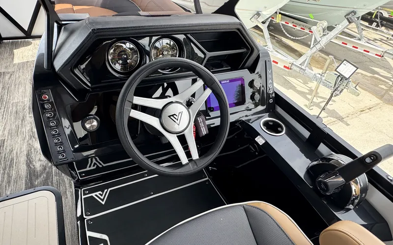 Slide: The Image of Viaggio Lago Z22Q 2025 - 14