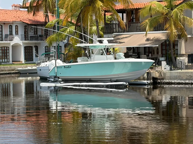 Slide: The Image of Bahama 31 2006 - 13