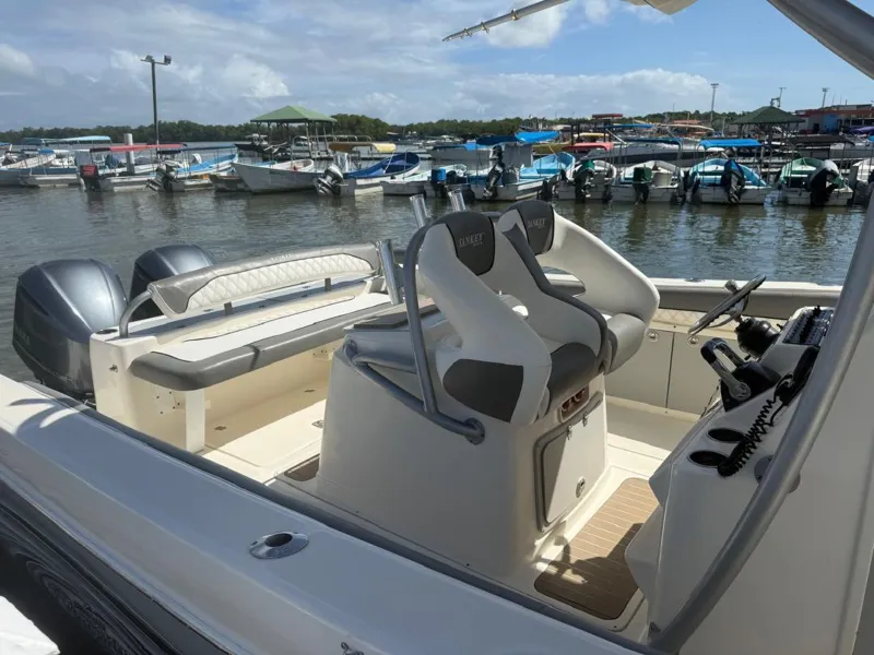 Slide: The Image of Promarine 33 2011 - 6