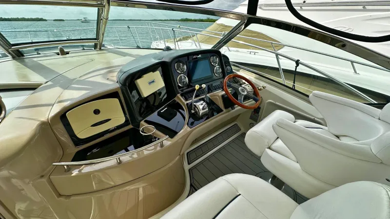 Slide: The Image of Sea Ray Sundancer 2004 - 5