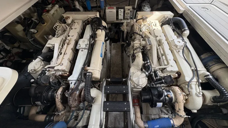 Slide: The Image of Sea Ray Sundancer 2004 - 13