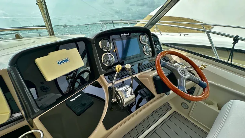 Slide: The Image of Sea Ray Sundancer 2004 - 6