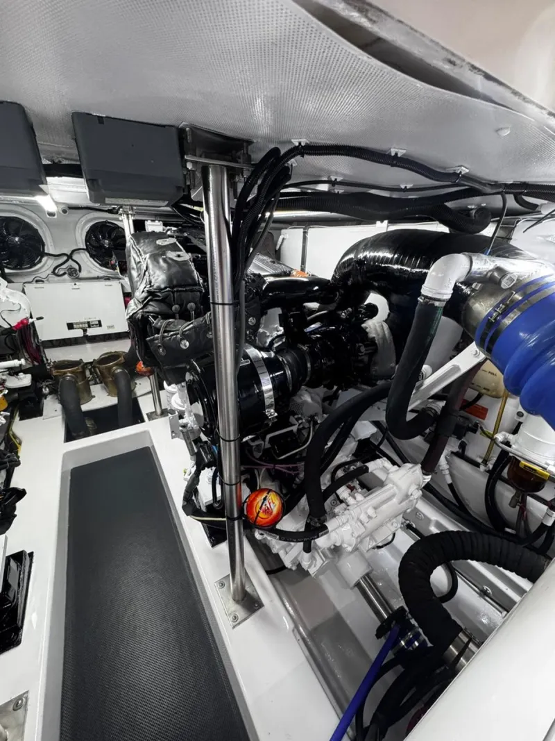 Slide: The Image of Azimut 64 2012 - 20