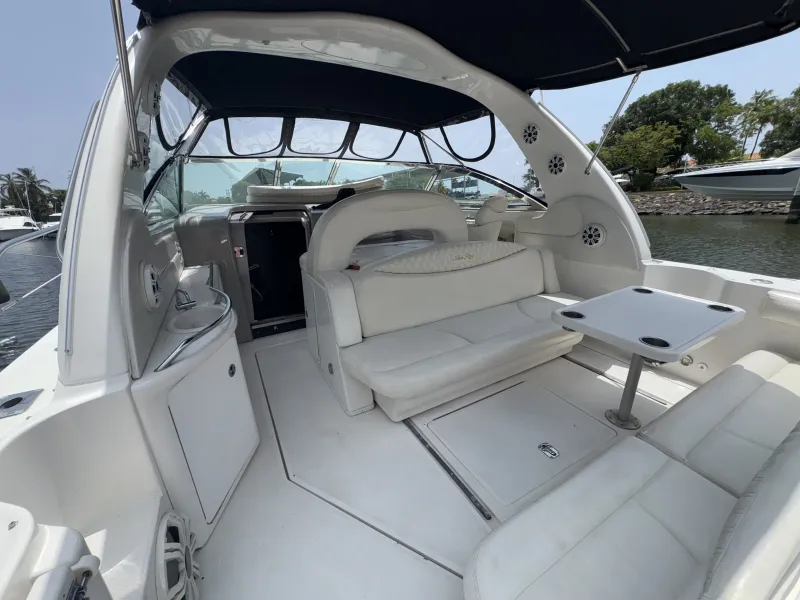 Slide: The Image of Sea Ray Sundancer 2001 - 4