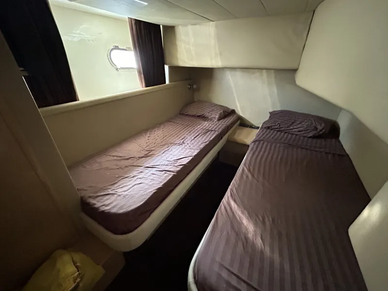 Slide: The Image of Ferretti 500 2004 - 6