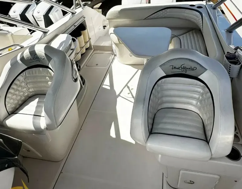 Slide: The Image of Intermarine Avanti 2012 - 4