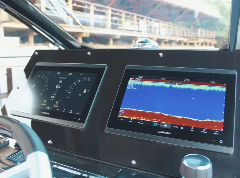 Slide: The Image of Pirelli Speedboats Pirelli 35 2025 - 16