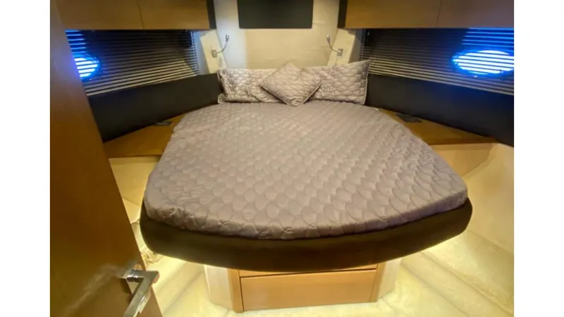 Slide: The Image of Azimut 55 2013 - 3