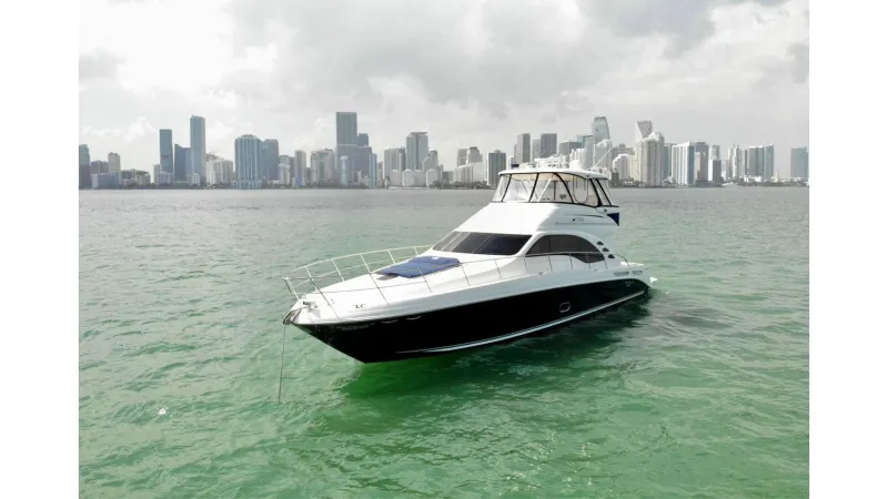 Slide: The Image of Sea Ray Sedan Bridge 2005 - 2