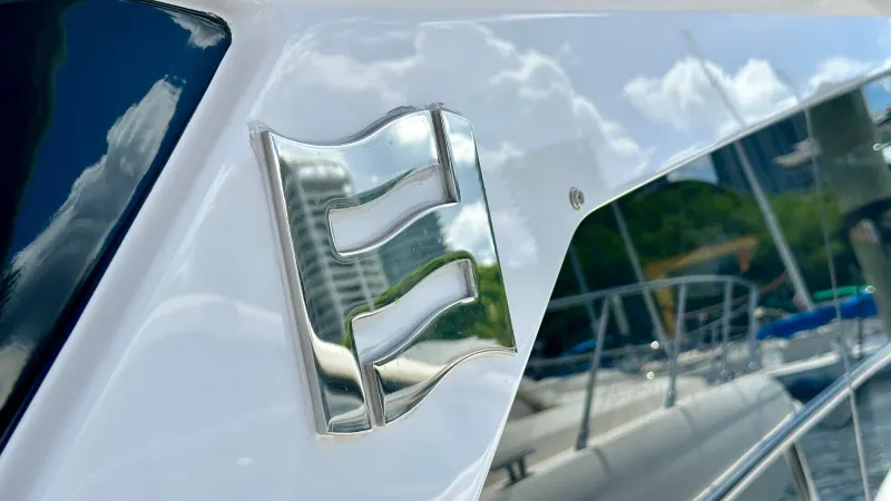 Slide: The Image of Ferretti 500 2022 - 6