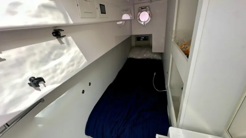 Slide: The Image of Ferretti 500 2022 - 18