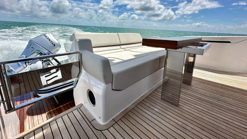 Slide: The Image of Ferretti 500 2022 - 12