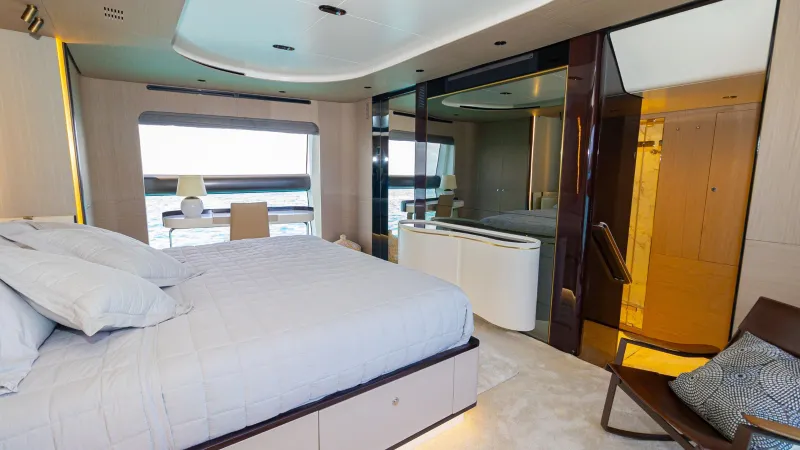 Slide: The Image of Azimut Grande 27 Metri 87 2018 - 28