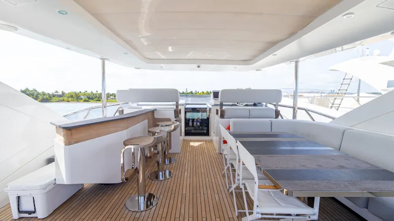 Slide: The Image of Azimut Grande 27 Metri 87 2018 - 9