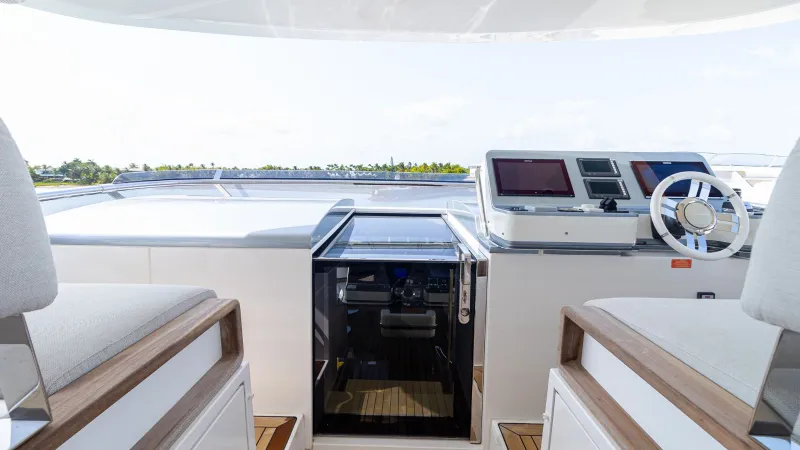 Slide: The Image of Azimut Grande 27 Metri 87 2018 - 11
