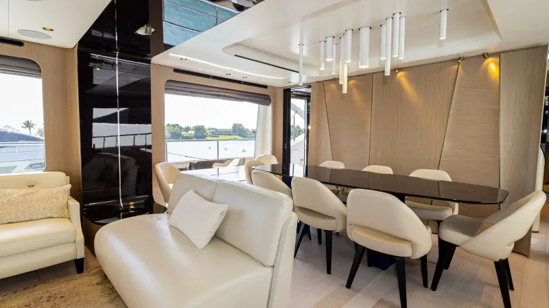 Slide: The Image of Azimut Grande 27 Metri 87 2018 - 19