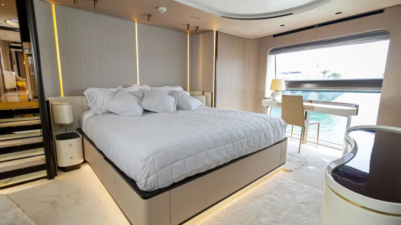 Slide: The Image of Azimut Grande 27 Metri 87 2018 - 27