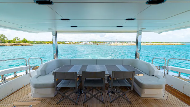 Slide: The Image of Azimut Grande 27 Metri 87 2018 - 16