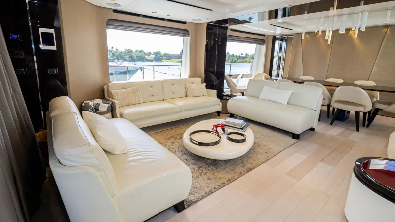 Slide: The Image of Azimut Grande 27 Metri 87 2018 - 37