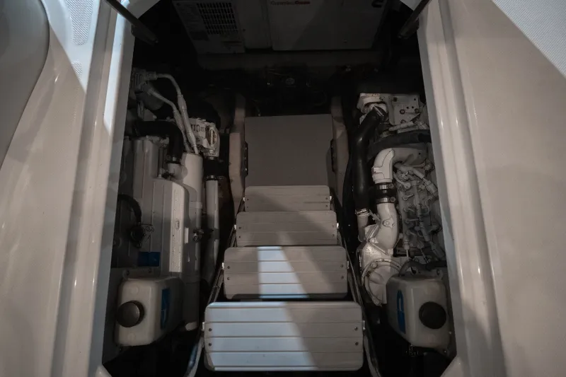 Slide: The Image of Meridian 441 Sedan 2012 - 23