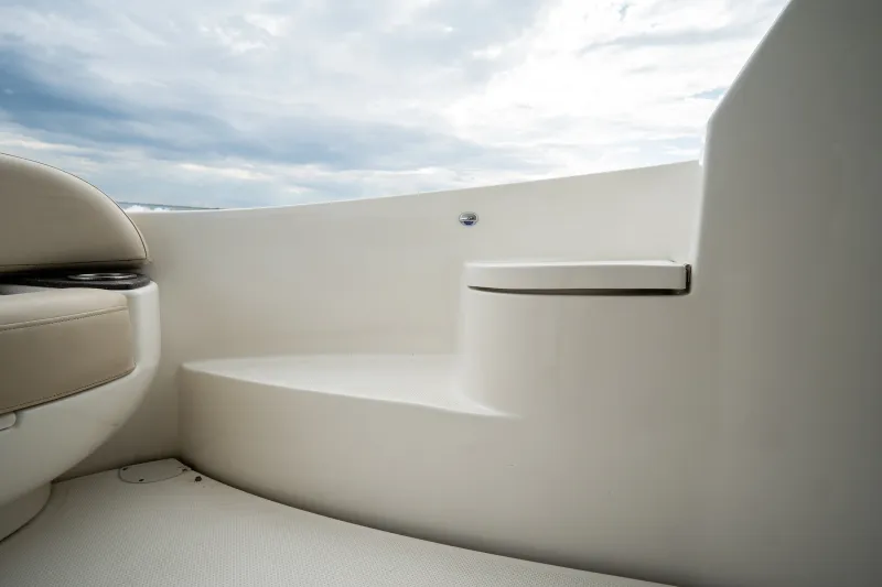 Slide: The Image of Meridian 441 Sedan 2012 - 18