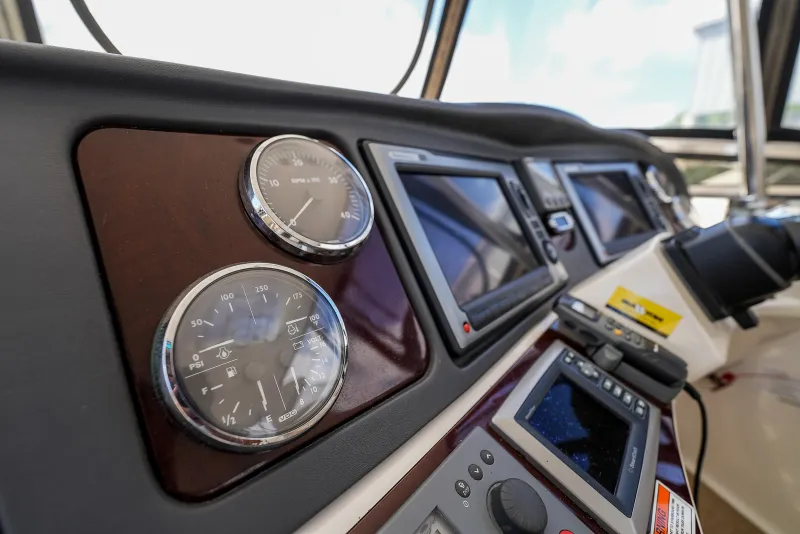 Slide: The Image of Meridian 441 Sedan 2012 - 36