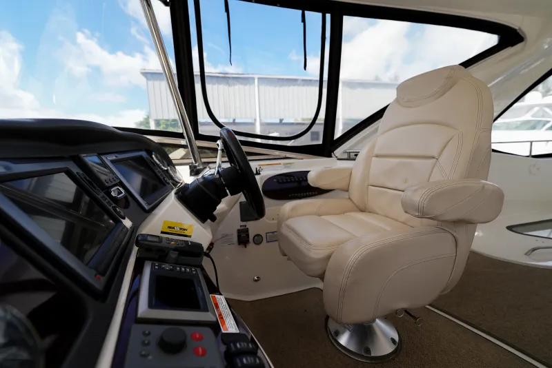 Slide: The Image of Meridian 441 Sedan 2012 - 30