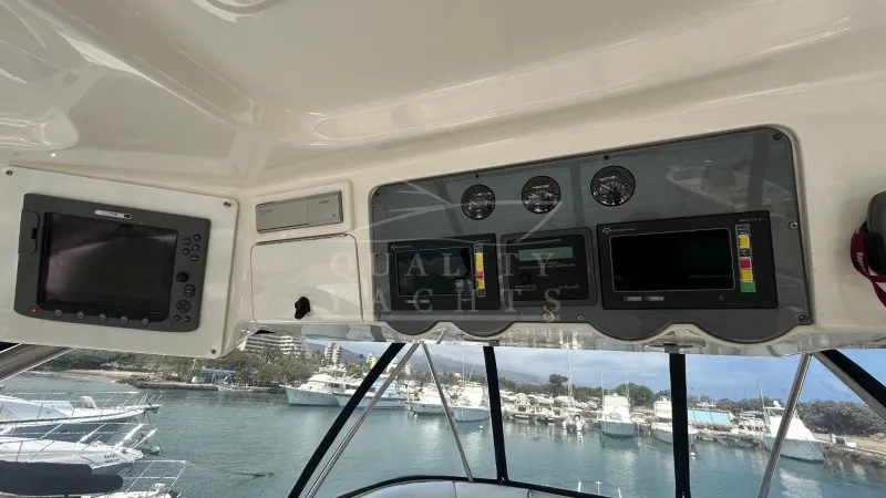Slide: The Image of Sea Ray Sedan Bridge 2007 - 7