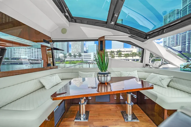 Slide: The Image of Galeon 510 Sky 2020 - 80