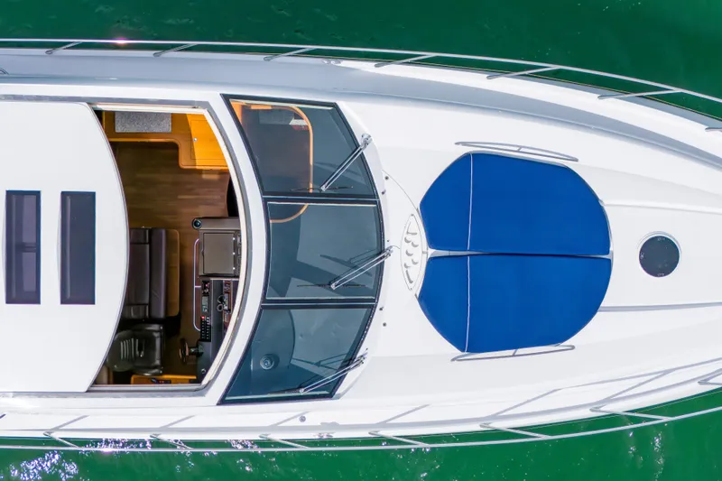 Slide: The Image of Sunseeker Predator 72 2006 - 18