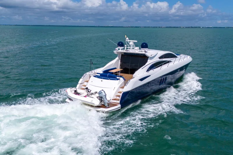 Slide: The Image of Sunseeker Predator 72 2006 - 14