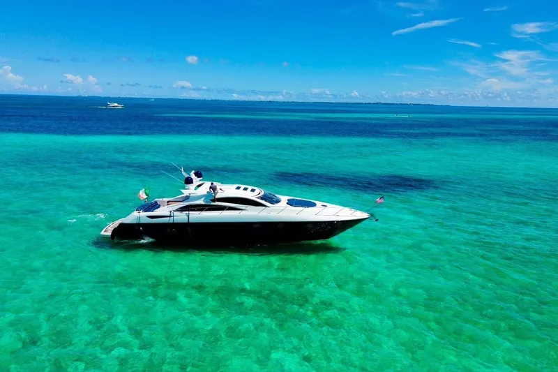Slide: The Image of Sunseeker Predator 72 2006 - 5
