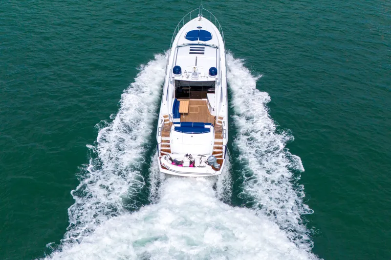 Slide: The Image of Sunseeker Predator 72 2006 - 10