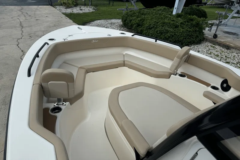 Slide: The Image of Scout 215 XSF 2025 - 11