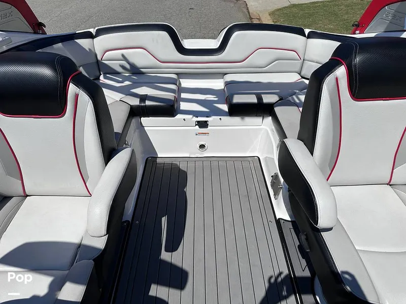 Slide: The Image of Yamaha 212 X 2018 - 14396609